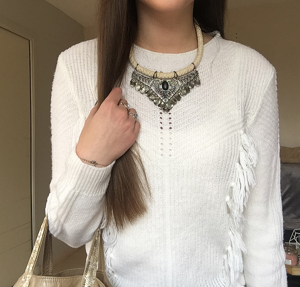 look pull pompons blanc tendance clemence2