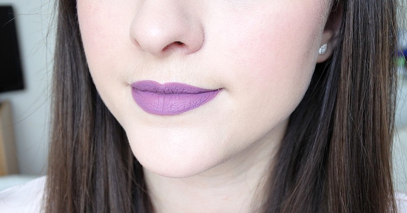 Tutoriel • Vert métallisé et lèvres violettes tendance clemence