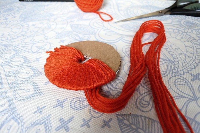 DIY • Pompon en laine facile tendance clémence