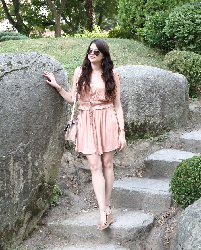 look petite robe rose tendance clémence blog