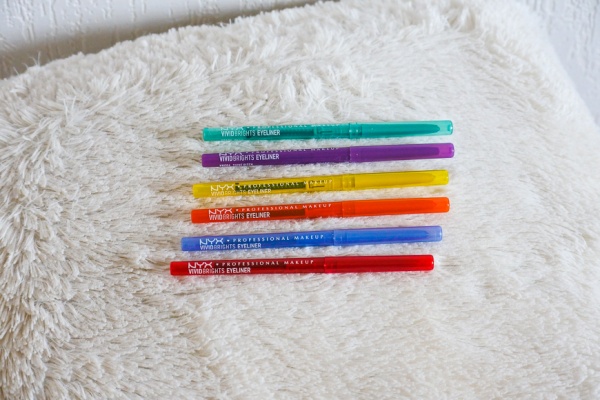Crayons Vivid Brights Eyeliner NYX